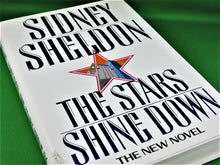 Charger l&#39;image dans la galerie, Book - Sidney Sheldon - 1992 - The Stars Shine Down
