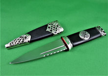 Load image into Gallery viewer, Knife - Sgian Dubh - Small Ornamental Knife
