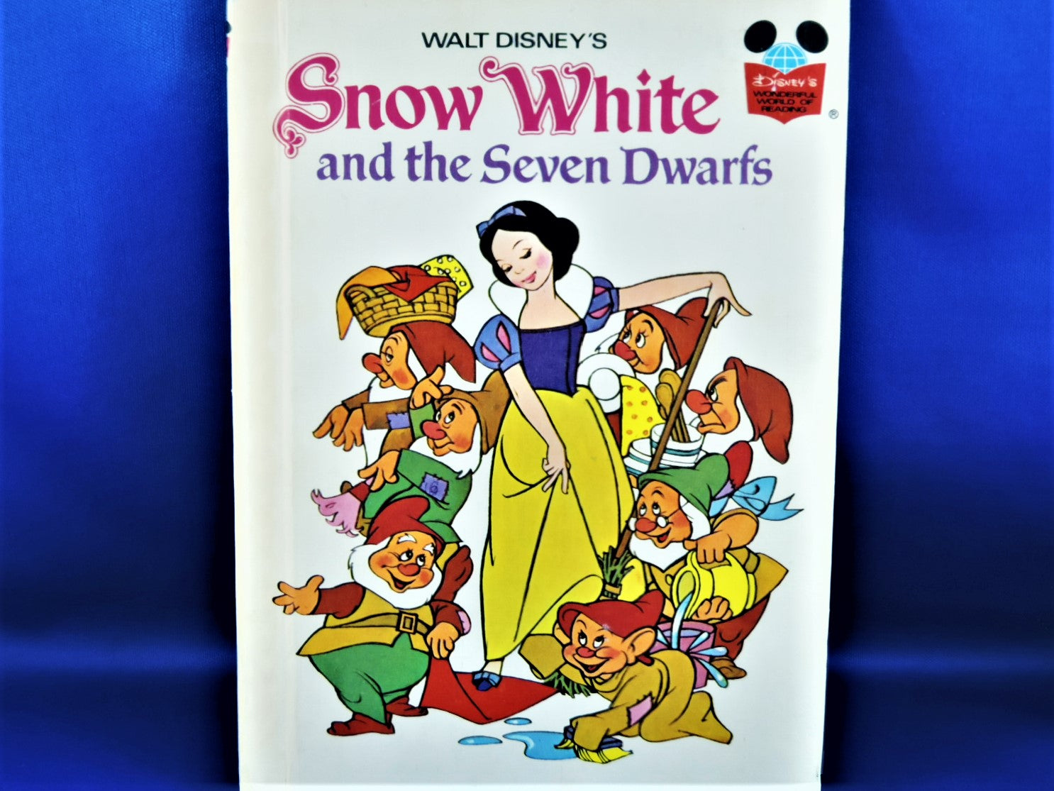 Children's Book - Walt Disney's - Snow White and the Seven