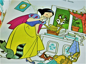 Children's Book - Walt Disney's - Snow White and the Seven Dwarfs