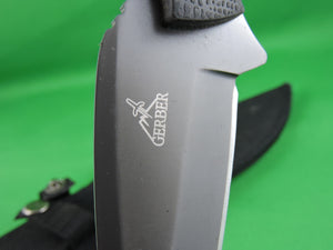 Knife - Gerber Fixed Blade Knife with Sheath