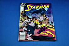 Load image into Gallery viewer, DC Comics - Starman - #10 - May 1989
