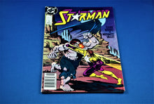 Load image into Gallery viewer, DC Comics - Starman - #10 - May 1989
