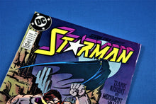 Load image into Gallery viewer, DC Comics - Starman - #10 - May 1989
