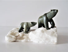 Charger l&#39;image dans la galerie, Inuit Art - Mother Polar Bear and Two Cubs on Ice Flow
